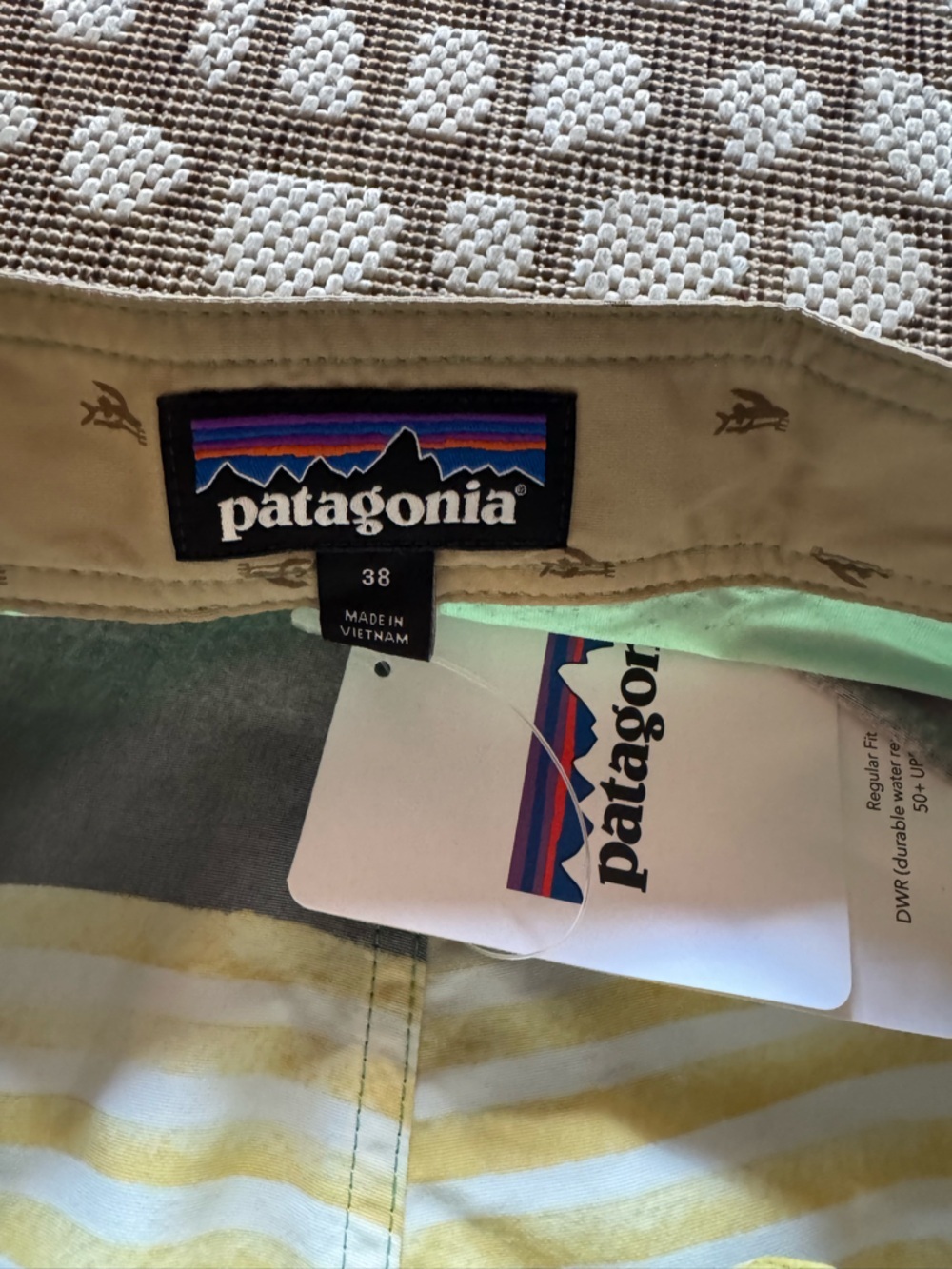 Patagonia Wavefarer Board Shorts 19” Stripe NWT Mens 38 Swim Trunks Surf - Picture 4 of 5